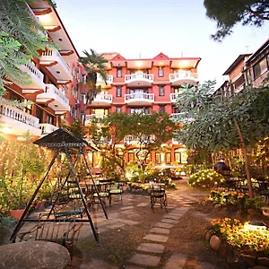 酒店 涅磐花园酒店, 加德满都